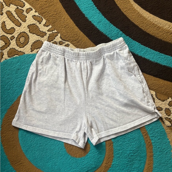 Brandy Melville John Galt Cotton Shorts (OS one size) - Picture 2 of 5